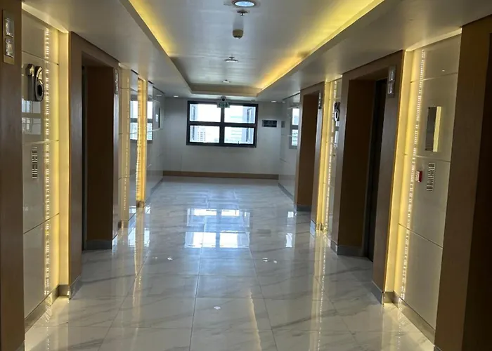 Apartahotel Mall Of Shore 3 Near Airports